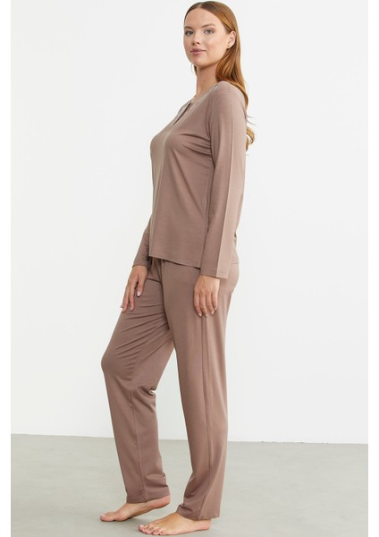 Sıfır Yaka Düğmeli Pijama Takım - Koyu Vizon