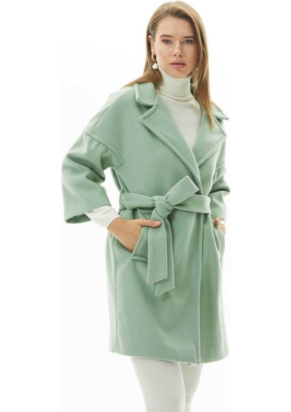 Truvakar Kol Küçük Erkek Yaka Bağlamalı Kaban indirimleri