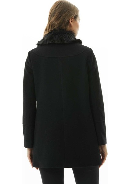 Yuvarlak Cepli Yakası Kürklü Kaban fırsatları