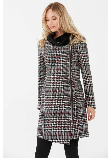 Kruvaze Yandan Fermuarlı Kürklü Ekose Kaban