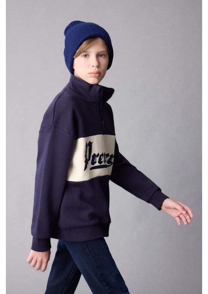 Erkek Çocuk Oversize Geniş Kalıp Yarım Fermuarlı Baskılı Sweatshirt D1910A824WN fiyatları