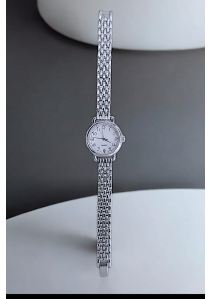 Yuvarlak Kasa Şık Her Güne Uygun Kadın Kol Saati fiyatları