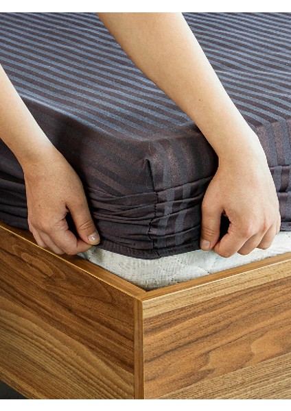 Antrasit Pamuklu Çizgili Saten Lastikli Çarşaf Takımı Tek Kişilik + 1 Yastık Kılıfı fiyatları