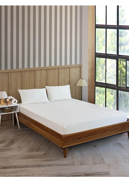 Beyaz Pamuklu Çizgili Saten Lastikli Çarşaf Takımı Çift Kişilik + 2 Yastık Kılıfı