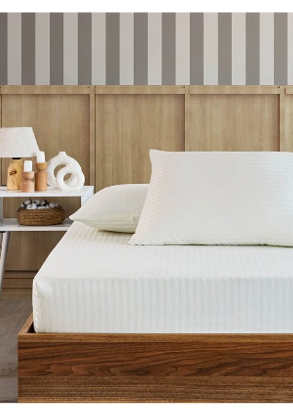 Beyaz Pamuklu Çizgili Saten Lastikli Çarşaf Takımı Çift Kişilik + 2 Yastık Kılıfı modelleri