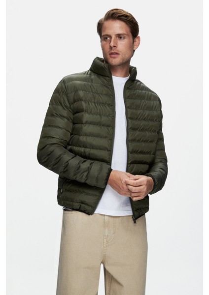 Northwın Yeşil Fermuarlı ve Cepli Polyester Standard Fit Erkek Mont