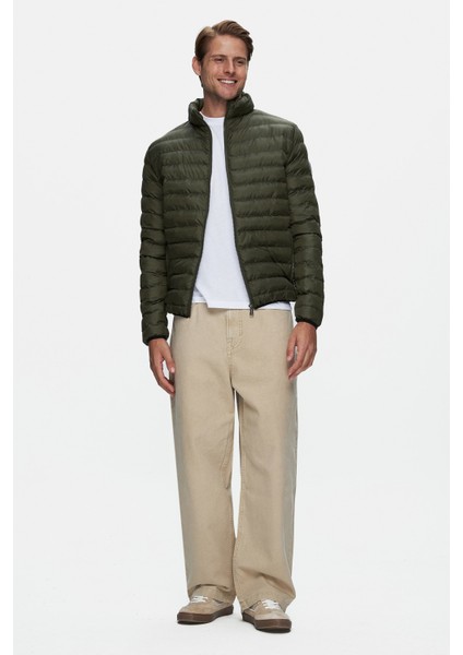 Northwın Yeşil Fermuarlı ve Cepli Polyester Standard Fit Erkek Mont
