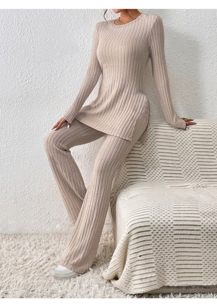 Pamuklu Fitilli Yırtmaç Detaylı Uzun Pijama Takımı fırsatları