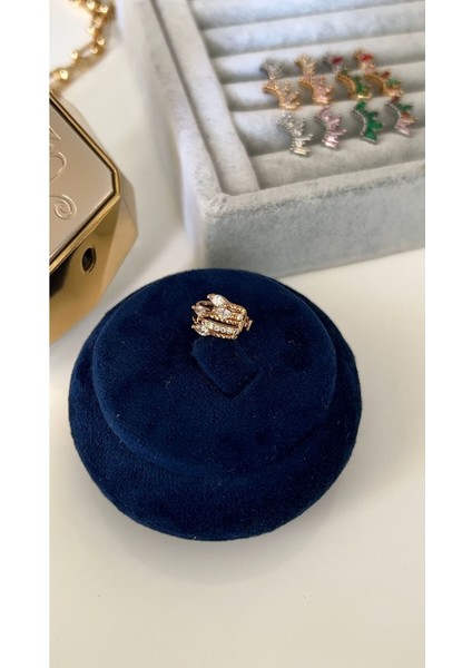Vip Seri Gold Damla Taş Detaylı Kıkırdak Küpe (Earcuff) fiyatları