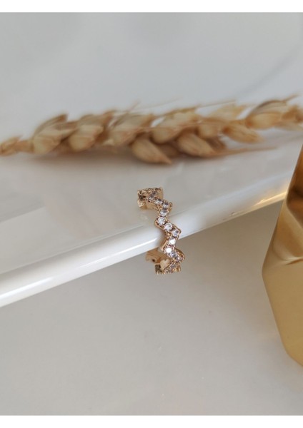 Gold Zirkon Taşlı Zikzak Earcuff ( Kıkırdak Küpe )
