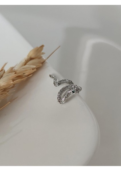 Siyah Gözlü Yılan Earcuff ( Kıkırdak Küpe )