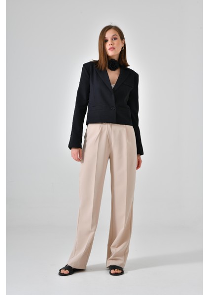 Siyah Kol Detaylı Regular Blazer Ceket fiyatları