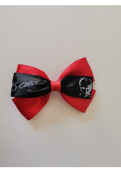 10 Adet 29 Ekim 23 Nisan 10 Kasım Atatürk ve Imza Desenli Toka