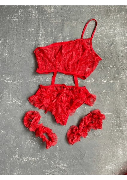 Bacak Aksesuarlı Fırfırlı Bodysuit fiyatları