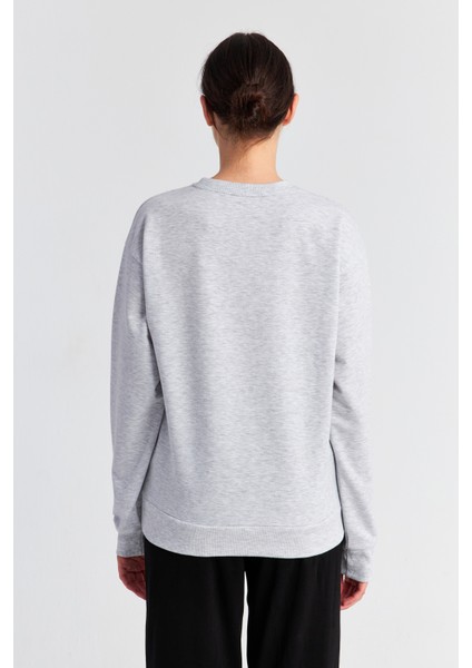 Kadın Gri Melanj Bisiklet Yaka Oversize Örme Sweat