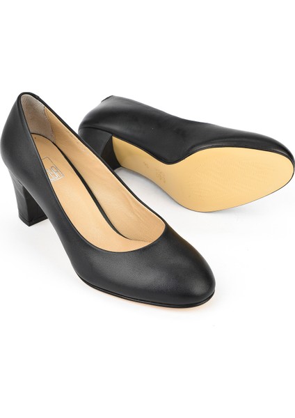 Kadın Deri Topuklu Ayakkabı 1431030Z25014 Siyah fırsatları