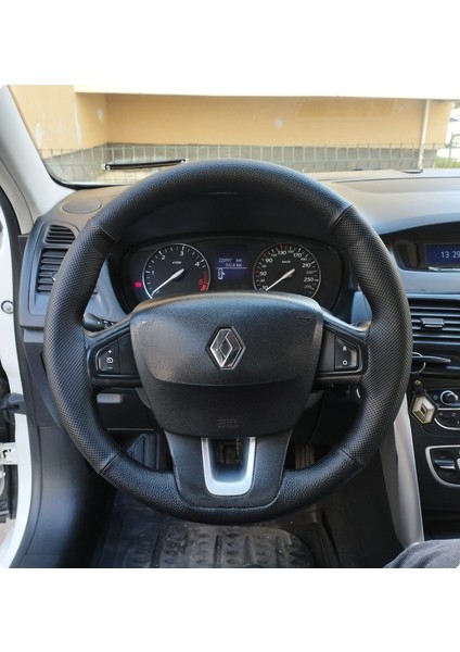Dikişli Direksiyon Kılıfı Damarlı Noktalı Ithal Deri Siyah Dikişli Renault Kango Için