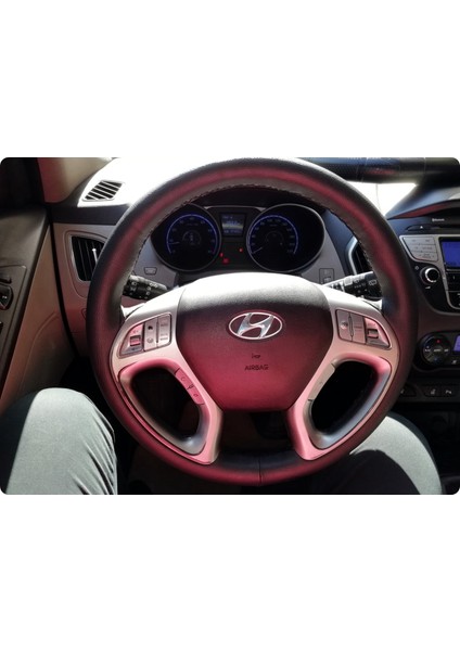 Dikişli Deri Direksiyon Kılıfı Damarlı Siyah Deri Siyah Dikişli Hyundai İx35 Icin