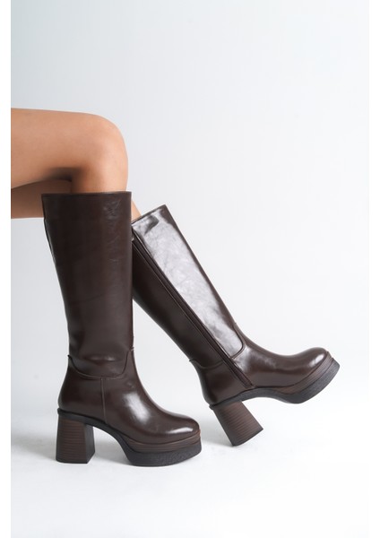 Yuvarlak Burunlu Topuklu Kadın Çizme fiyatları