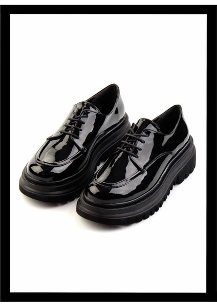Siyah Rugan Kadın Loafer Ayakkabı K01386030308