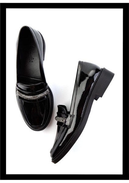 Siyah Kırışık Rugan Kadın Loafer Ayakkabı K01474090108
