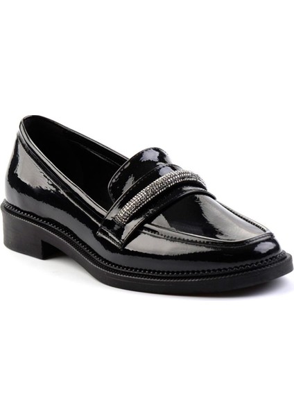 Siyah Kırışık Rugan Kadın Loafer Ayakkabı K01474090108