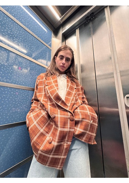 90'lar Retro Model Oversize Tasarım Ekose Ceket Kadın Açık Kahve fiyatları