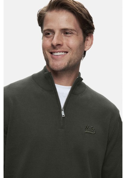 FRED Yeşil Yarım Fermuarlı Dik Yaka Nakışlı Standard Fit Erkek Triko fiyatları