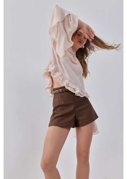 Pudra Kol ve Etek Ucu Volan Detaylı Dik Yakalı Dökümlü Bluz modelleri