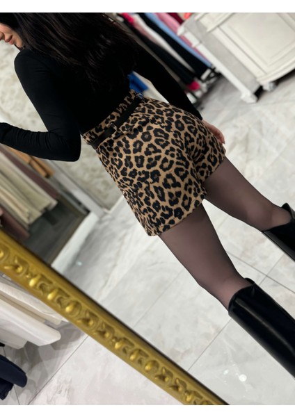 Morni Kemerli Mini Şort Etek Leopar fiyatları
