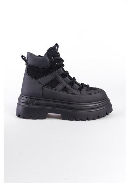 Bağcıklı Trak Tabanlı Kadın Spor Bot fırsatları