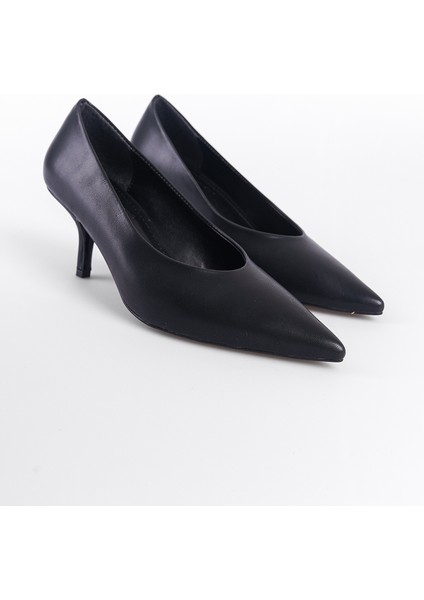 Sivri Burunlu Orta Topuklu Kadın Stiletto modelleri