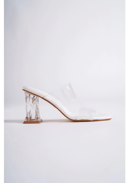 Hugo Beyaz Cilt Şeffaf Bantlı Terlik fiyatları