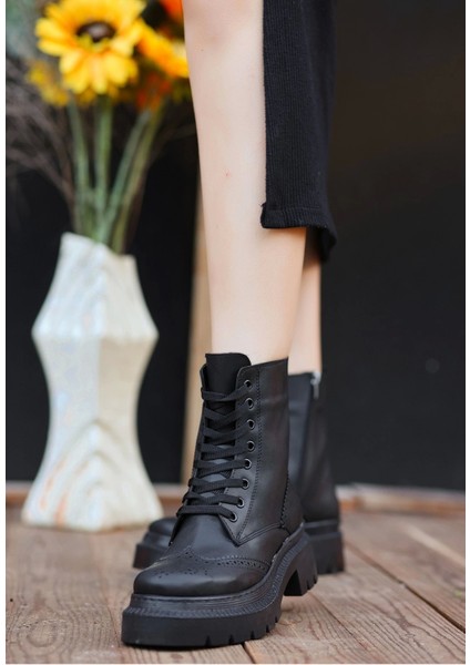 Perf Siyah Cilt Bağcıklı Bot