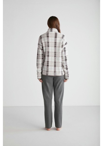 Kadın Gri Polarlı Pijama Takımı 024K.1ZE6TA9G.R.P61 modelleri