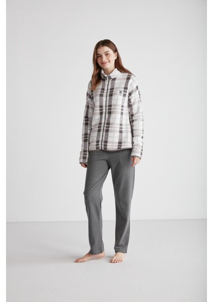 Kadın Gri Polarlı Pijama Takımı 024K.1ZE6TA9G.R.P61 fırsatları