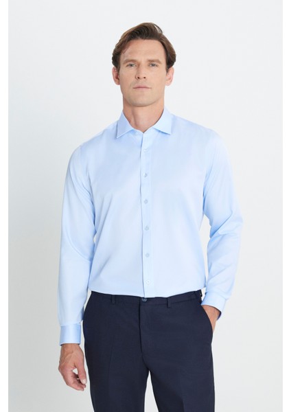 Slim Fit Dar Kesim Klasik Yaka %100 Pamuk Ütü Gerektirmeyen Non-Iron Gömlek