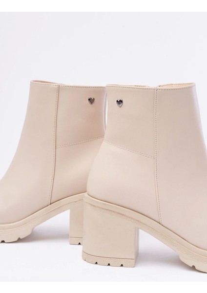 767-3020 Bej Fermuarlı Kalın Topuklu Günlük Kadın Bot modelleri