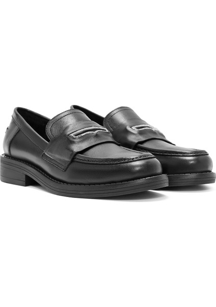 Kadın Siyah Taş Detaylı Deri Maskülen Loafer 24WFD188918 modelleri