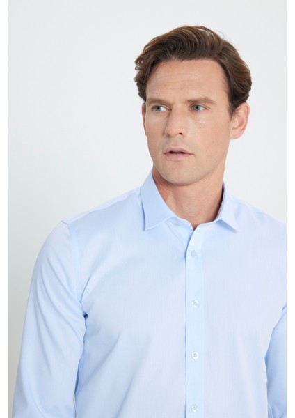 Ütü Gerektirmeyen Ekstra Slim Fit Dar Kesim Klasik Yaka %100 Pamuk Non-Iron Gömlek fırsatları