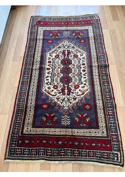 111X201 cm Dekoratif Şık Çiçek Desenli El Dokuma Yün Kilim