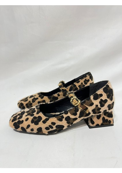 Best Shoes Leopar desenli Küt Burun Topuklu Ayakkabı