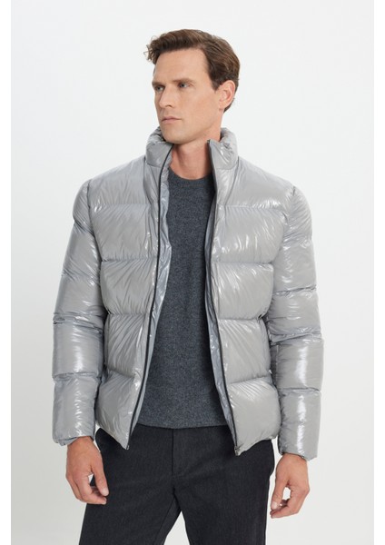 Standart Fit Soğuk Geçirmez Casual Mont fırsatları