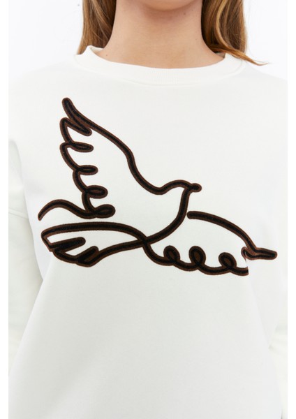 Kadife Kuş Desenli Şardonlu (Içi Polarlı) Ekru Regular Fit Bisiklet Yaka Kadın Sweatshirt indirimleri