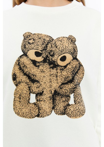 Kadife Ayıcıklar Desenli Şardonlu (Içi Polarlı) Ekru Regular Fit Bisiklet Yaka Kadın Sweatshirt indirimleri