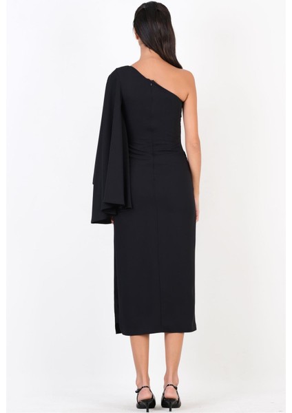 Clario Geniş Kesim Tek Kol Uzun Abiye Elbise Siyah fırsatları