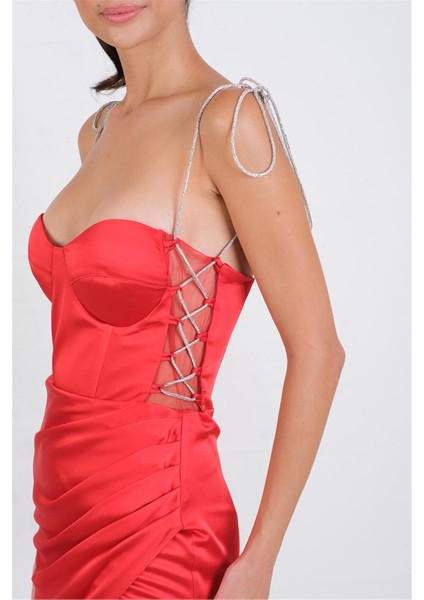 Detmers Yanı Tül Taşlı Çapraz Bağcıklı Straplez Uzun Abiye Elbise KIRMIZI modelleri