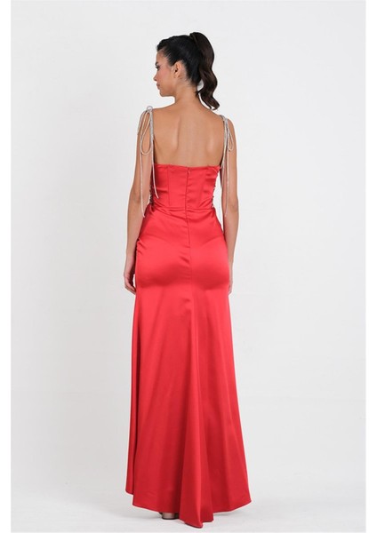Detmers Yanı Tül Taşlı Çapraz Bağcıklı Straplez Uzun Abiye Elbise KIRMIZI fırsatları