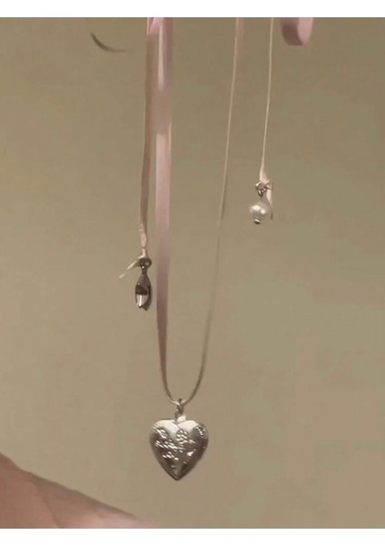 Kawai Anime Cosplay Kalp Fiyonk Choker