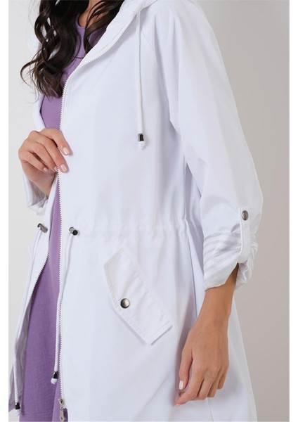 Clemente Kapüşonlu Ayarlanabilir Beli Büzgülü Katlamalı Kol Mont BEYAZ